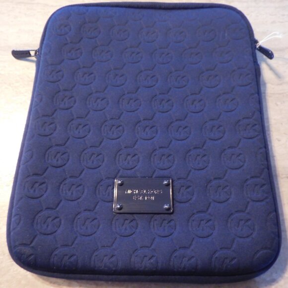 MICHAEL KORS Blue tablet case - Picture 3 of 3